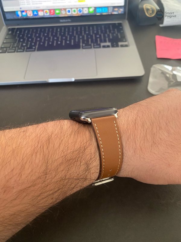 Accessoire en cuir pour Apple Watch, look moderne