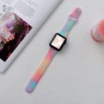 Bracelet silicone nuages pour Apple Watch